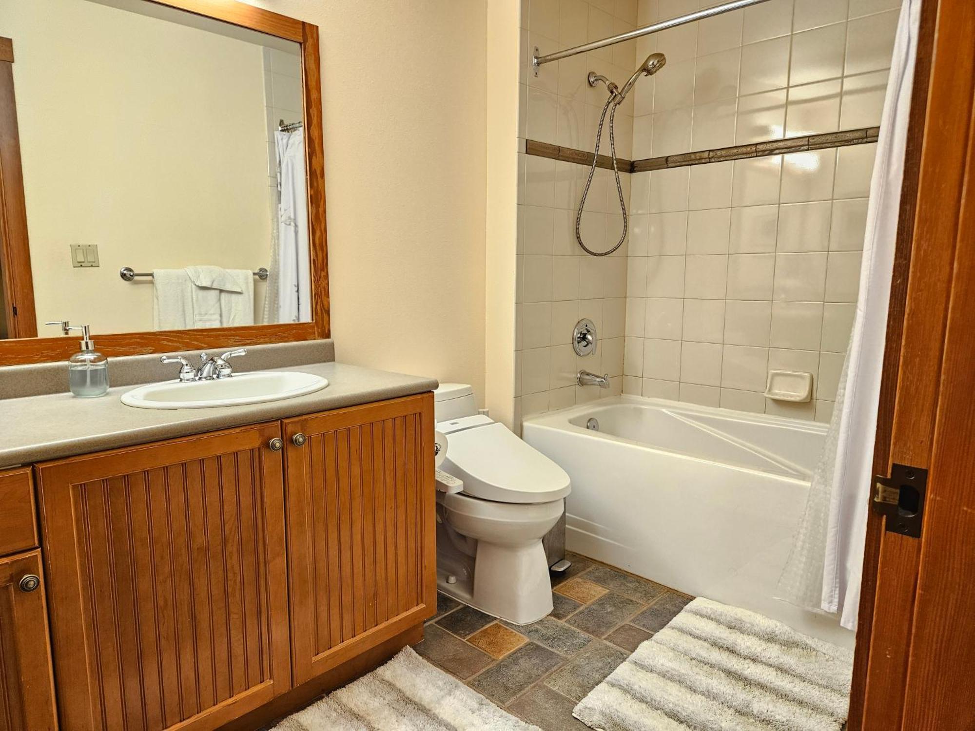 Stunning At Solitude, Steps From Chair Lift, East #103 Brighton Room photo